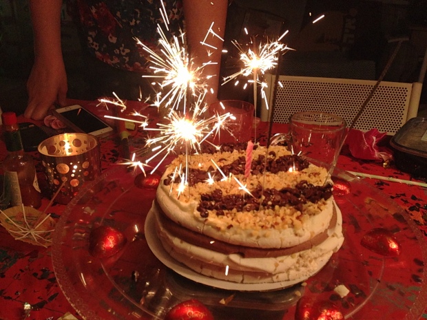 עוגה יום הולדת 28